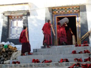 Tashilhunpo Monastery: A Journey into the 'Heap of Glory'