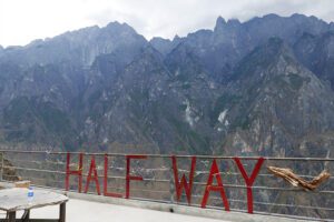 7-Day Yunnan Tour with Tiger Leaping Gorge Hike