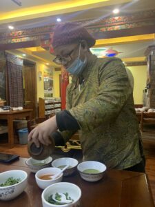 A Taste of the Himalayas: A Visual Guide to Authentic Tibetan Cuisine