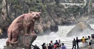 7-Day Yunnan Tour with Tiger Leaping Gorge Hike