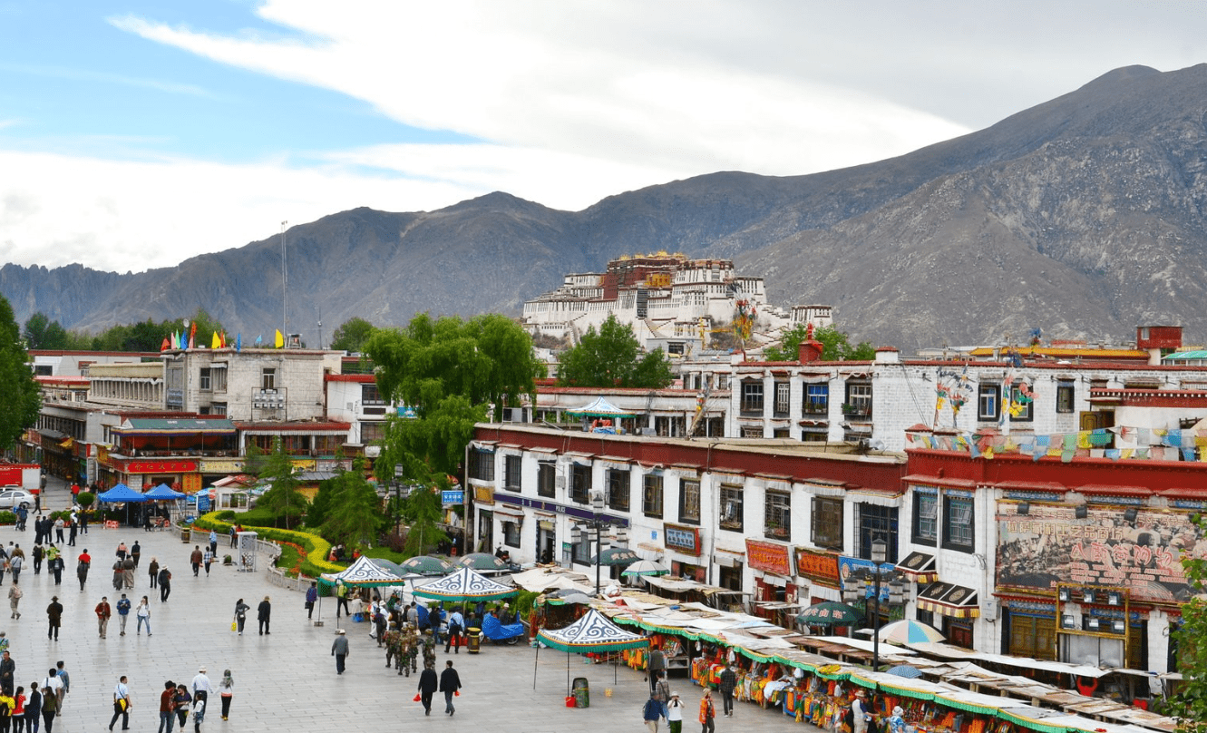 What to See in Lhasa: Local Markets, Barkhor Street Shopping, Sweet Tea Houses & Where to Eat (Plus Top Sights) Experience Tibet What to See in Lhasa: Local Markets, Barkhor Street Shopping, Sweet Tea Houses & Where to Eat (Plus Top Sights)