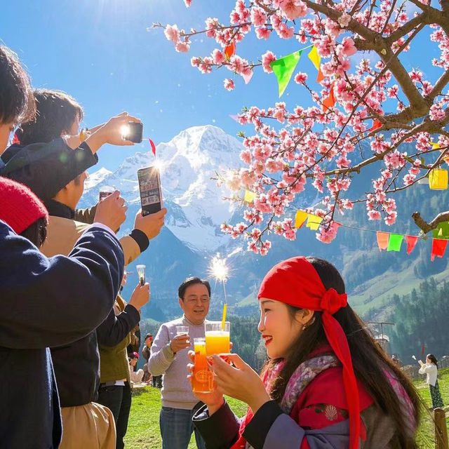 Nyingchi Peach Blossom Festival 2025 (Tibet): Best Time, Where to Go & How to Plan Your Trip Experience Tibet Nyingchi Peach Blossom Festival 2025 (Tibet): Best Time, Where to Go & How to Plan Your Trip