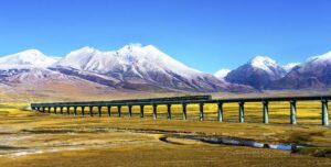 Chengdu to Lhasa Train Tour: Complete 10-Day Guide to the Qinghai-Tibet Railway
