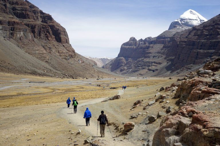 15-Day Mount Kailash Kora & Northern Tibet Loop Tour from Lhasa