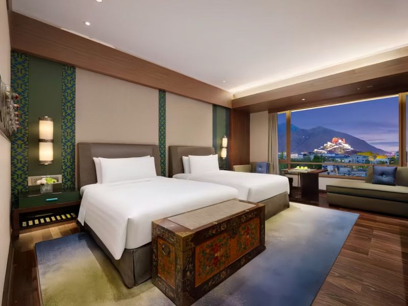 Where to Stay in Lhasa: Old Town, Potala Area or a Quieter Neighborhood?