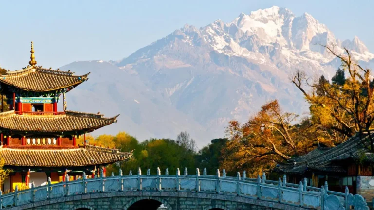 7-Day Yunnan Tour with Tiger Leaping Gorge Hike