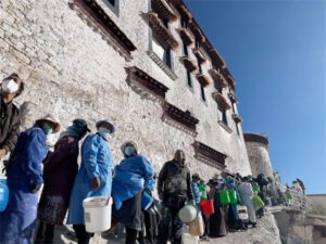 Potala Palace Tours & The Sweet Secret of Its Annual Whitewash: Visit Lhasa’s Iconic Wonder