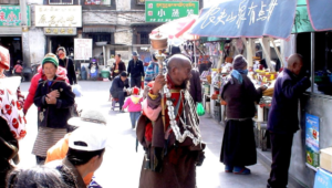 What to See in Lhasa: Local Markets, Barkhor Street Shopping, Sweet Tea Houses & Where to Eat (Plus Top Sights)