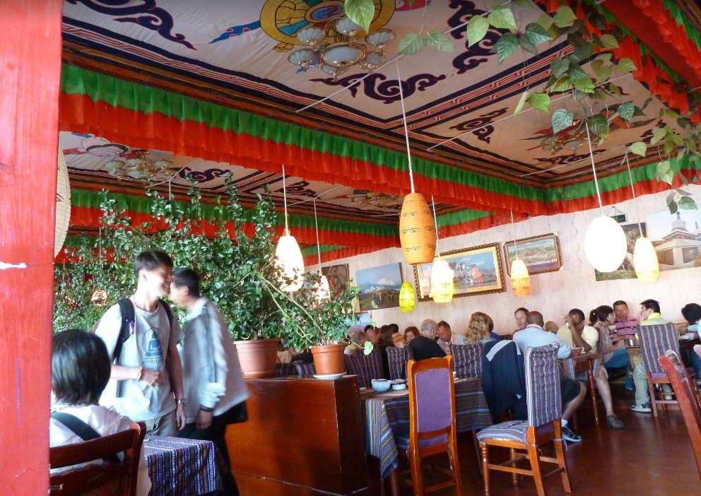 Qué ver en Lhasa: Mercados locales, compras en la calle Barkhor, casas de té y dónde comer (además de los principales lugares de interés) Experimente el Tíbet Qué ver en Lhasa: Mercados locales, compras en la calle Barkhor, casas de té y dónde comer (además de los principales lugares de interés)