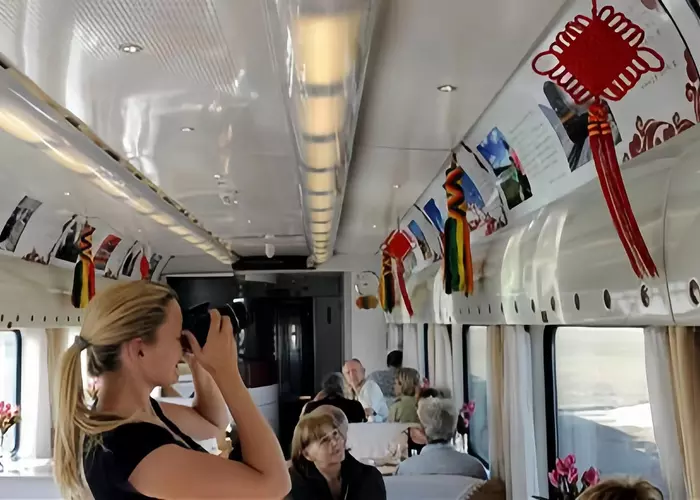 Chengdu to Lhasa Train Tour: Complete 10-Day Guide to the Qinghai-Tibet Railway Experience Tibet Chengdu to Lhasa Train Tour: Complete 10-Day Guide to the Qinghai-Tibet Railway
