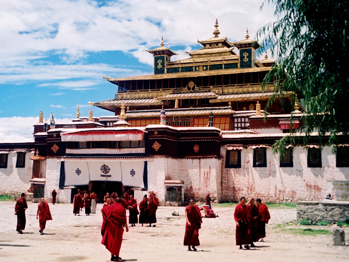 8-Day Ganden to Samye Tibet Trekking Tour Experience Tibet 8-Day Ganden to Samye Tibet Trekking Tour