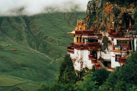 5-Day Lhasa & Ganden Monastery Small Group Tour