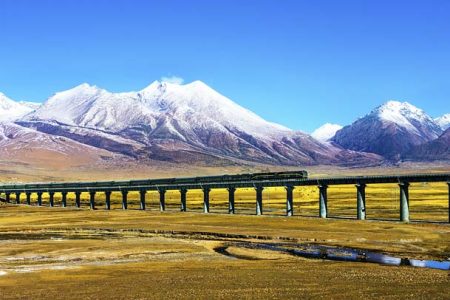 Chengdu to Lhasa Train Tour: Complete 10-Day Guide to the Qinghai-Tibet Railway